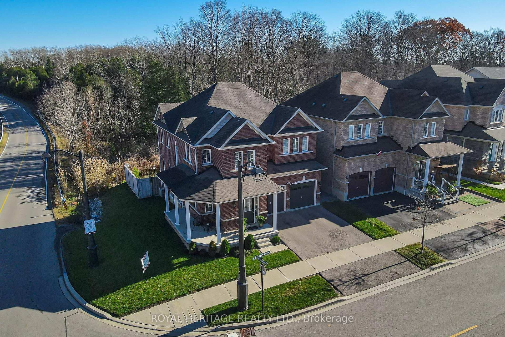 2493 Earl Grey Avenue photo 40