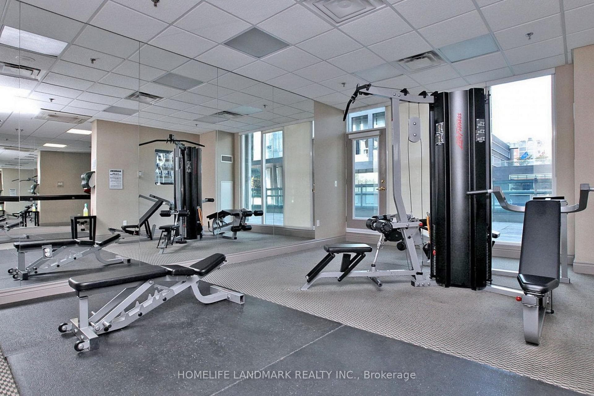 30 Grand Trunk Crescent Unit 901 photo 30