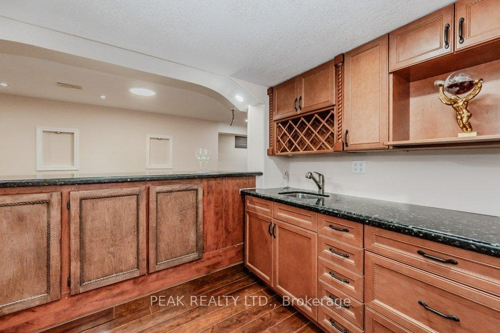 119 Paige Street photo 35