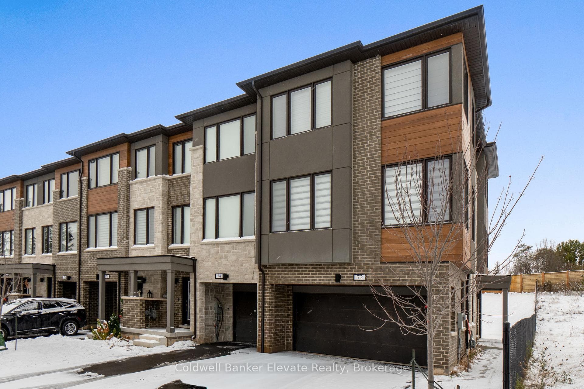 72 Windtree Way photo 2