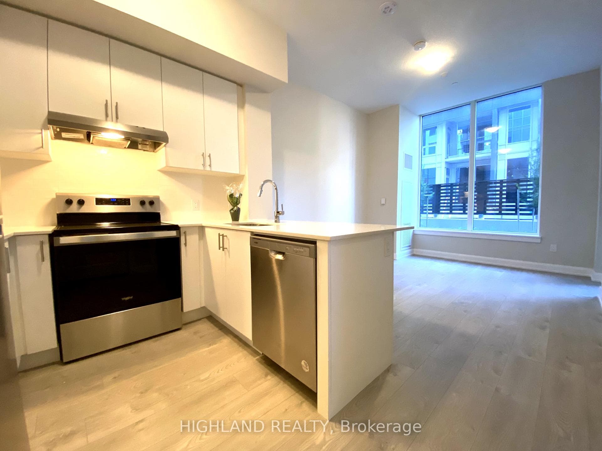 3220 William Coltson Avenue Unit 106 photo 19