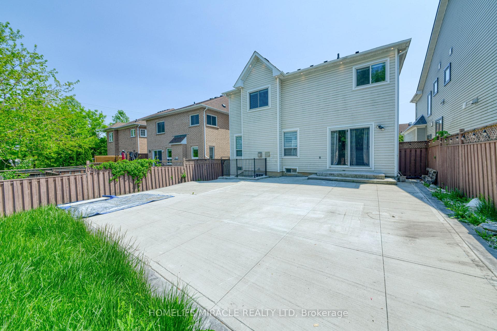 1350 Aldergrove Drive photo 39