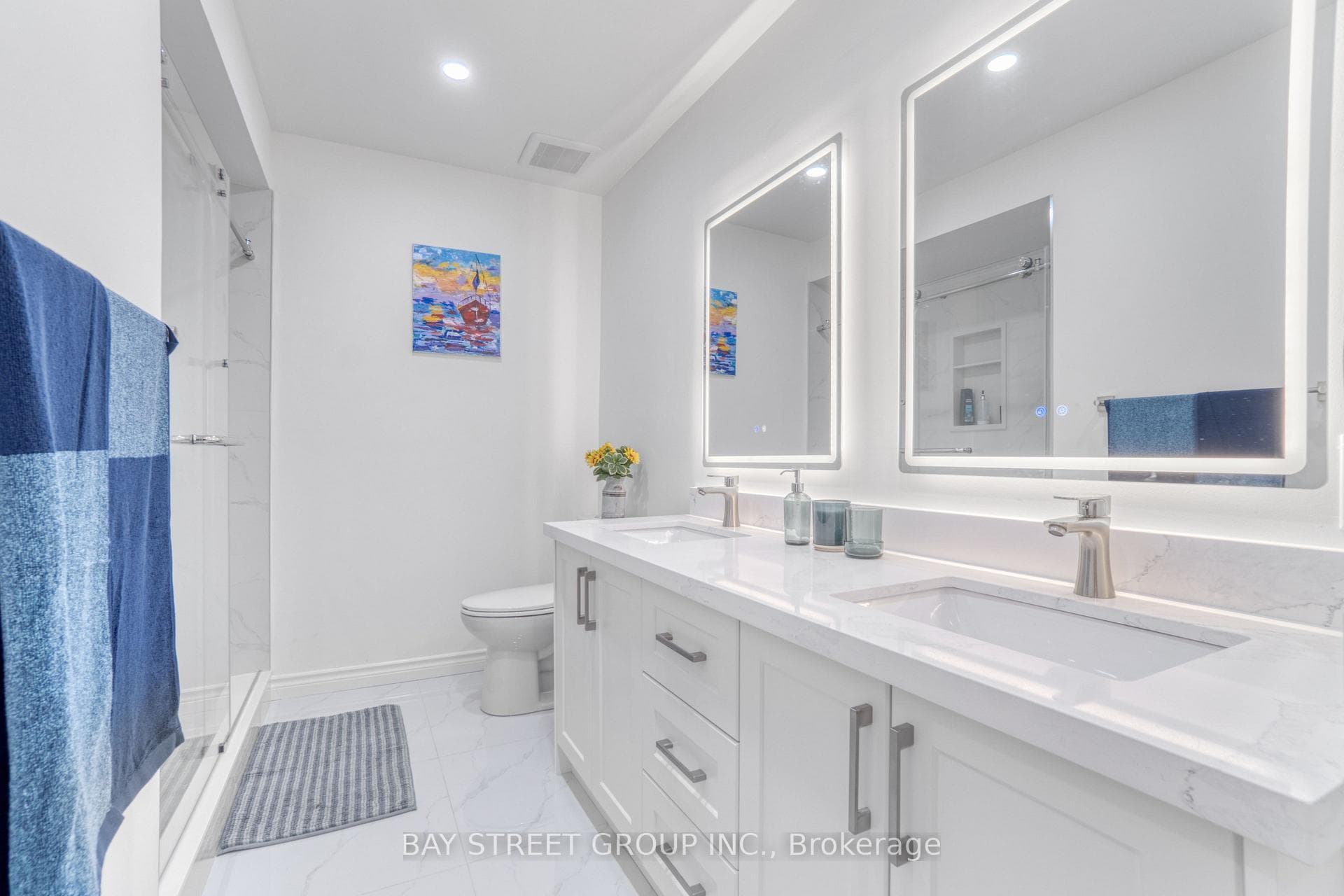 BRANDNEW WASHROOM