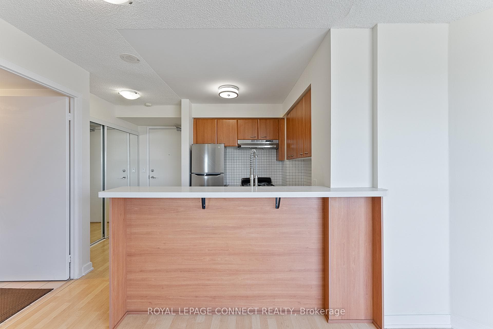 36 Lee Centre Drive Unit 1712 photo 8