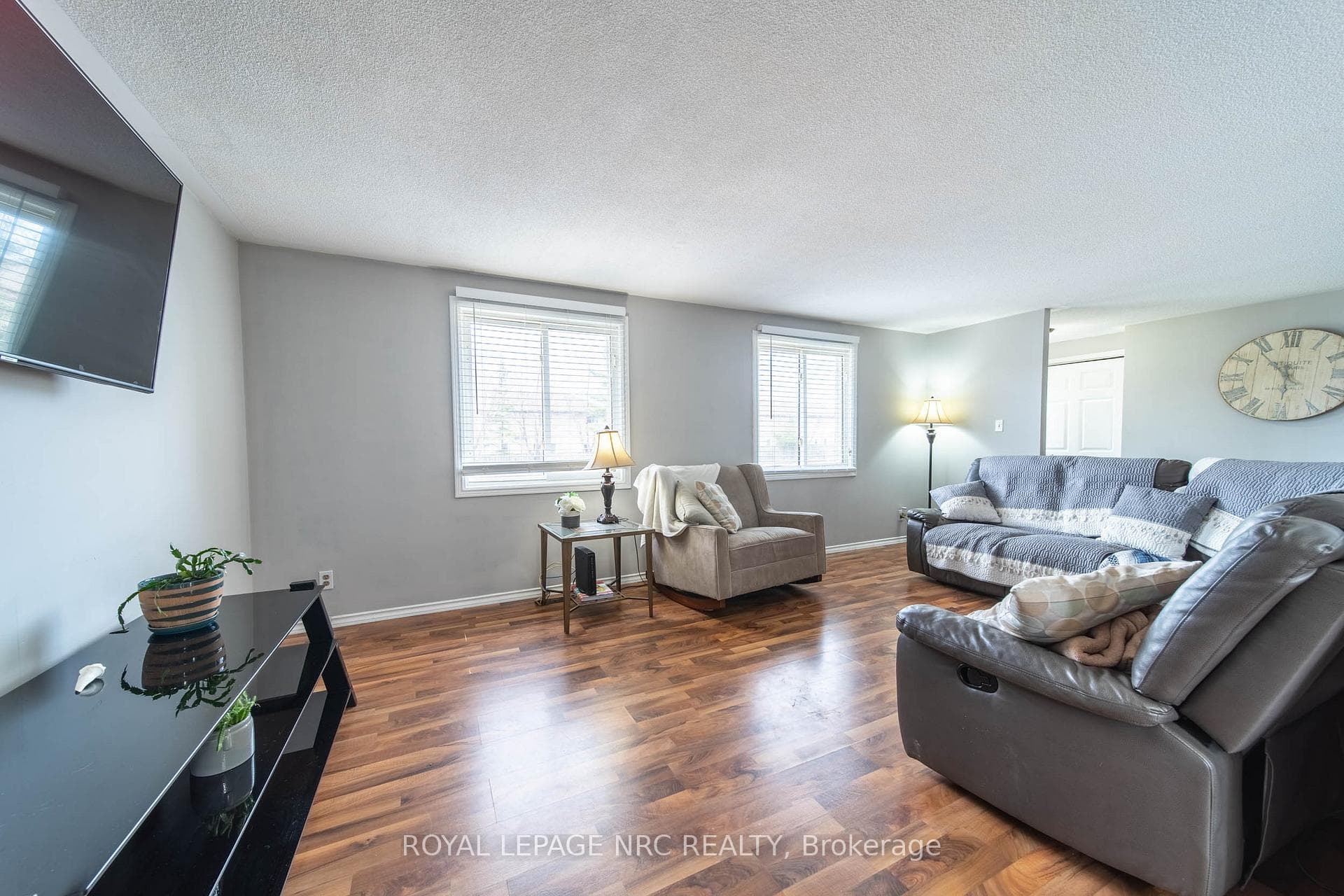 6130 Kalar Road photo 4