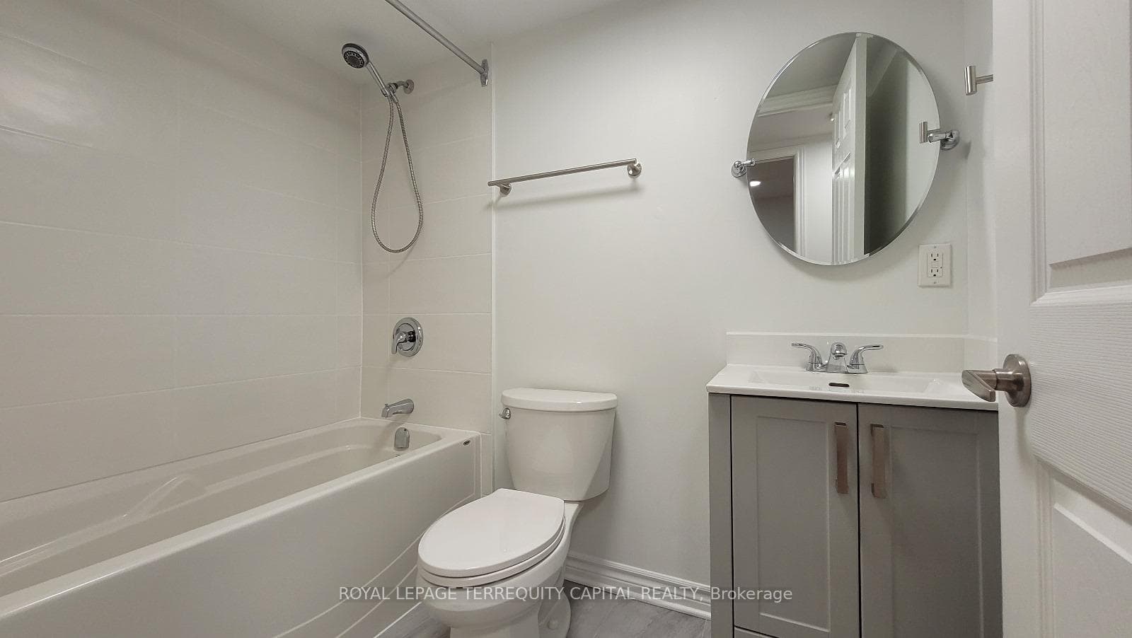 27 Fairburn Avenue Unit BSMT photo 7