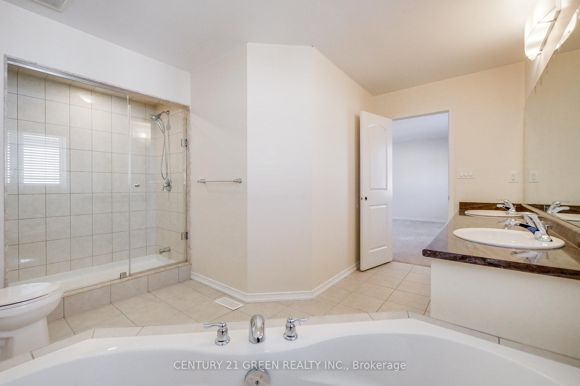 12 Beatty Avenue photo 33