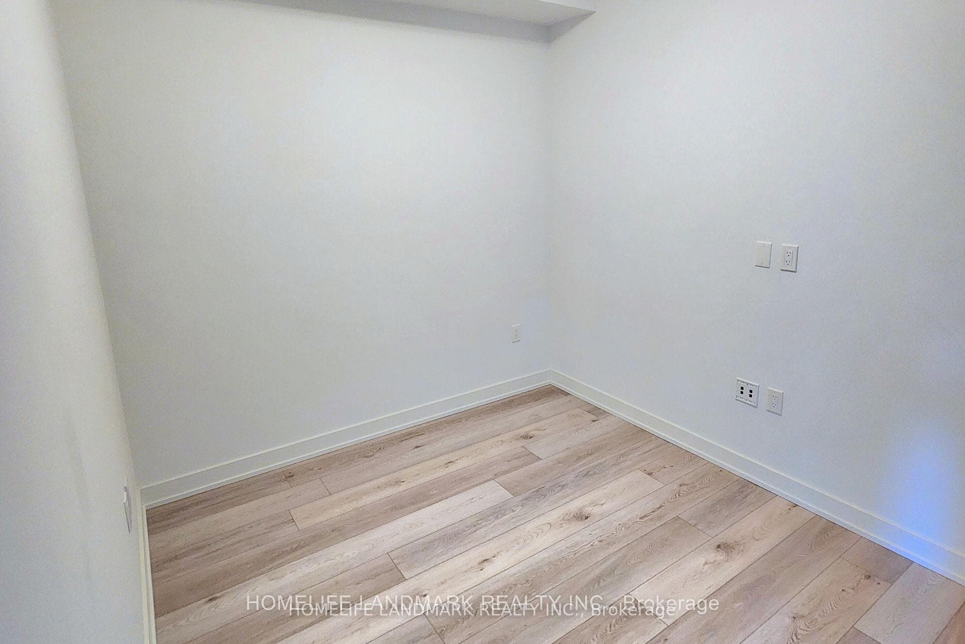 15 Queens Quay Unit 621 photo 15