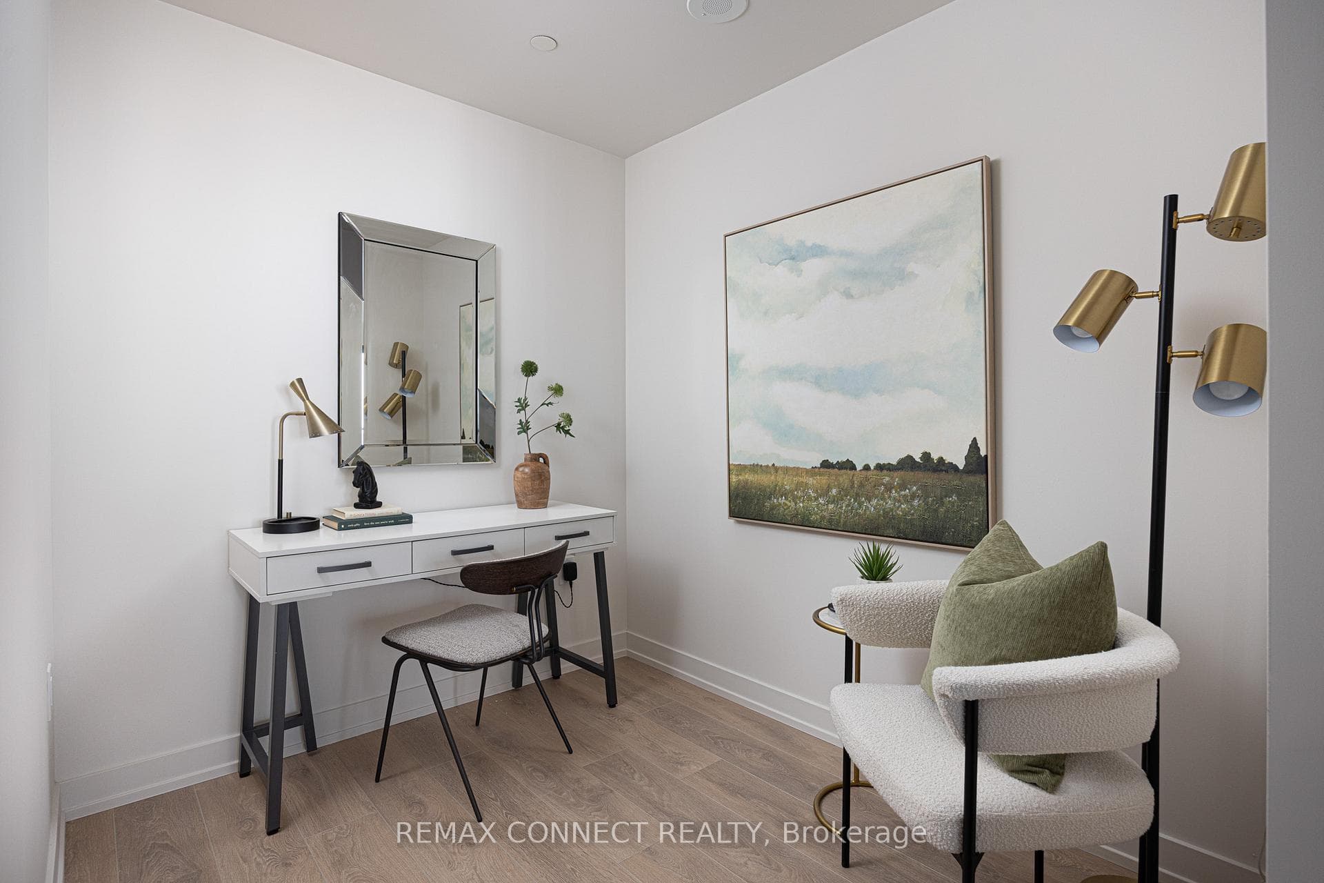 181 Sterling Road Unit 1107 photo 9