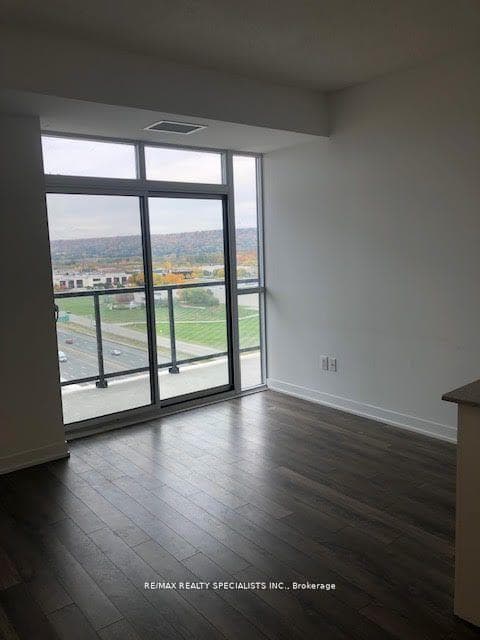 550 NORTH SERVICE Road Unit 1208 photo 2