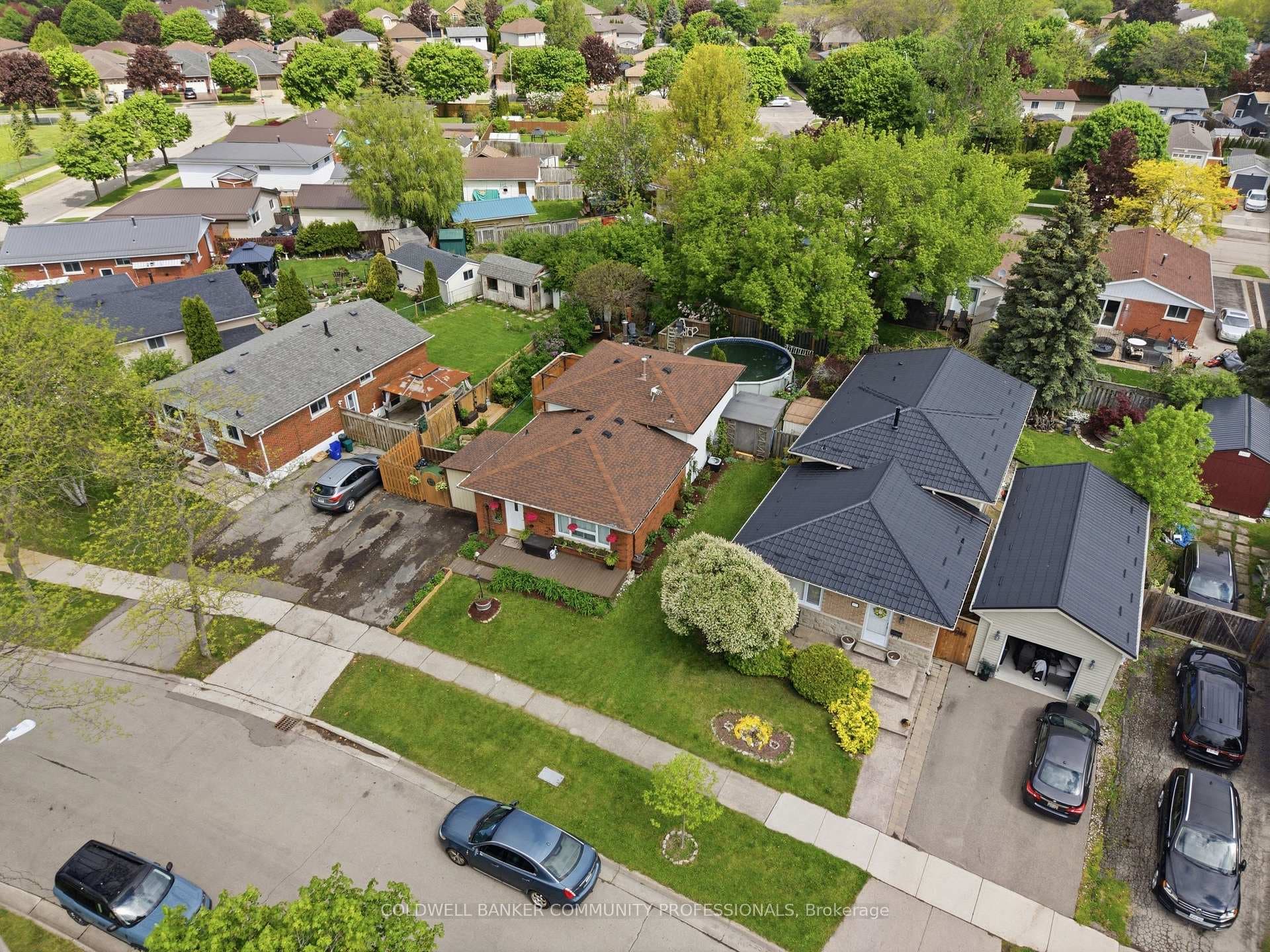 115 Gordon Drummond Avenue photo 4