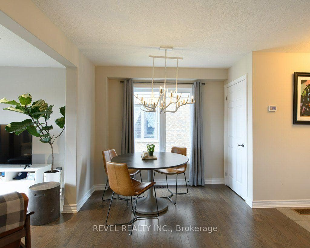 23 Archer Avenue photo 10