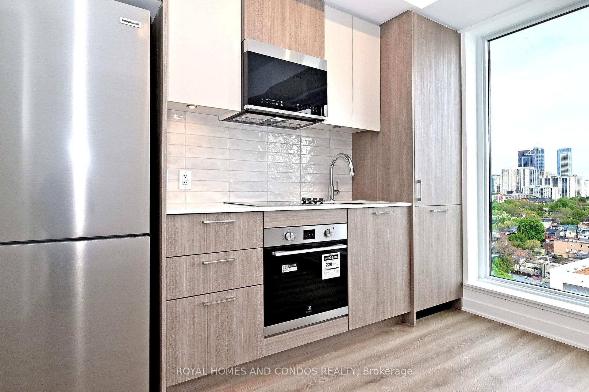 10 Oak Street Unit 1110 photo 18