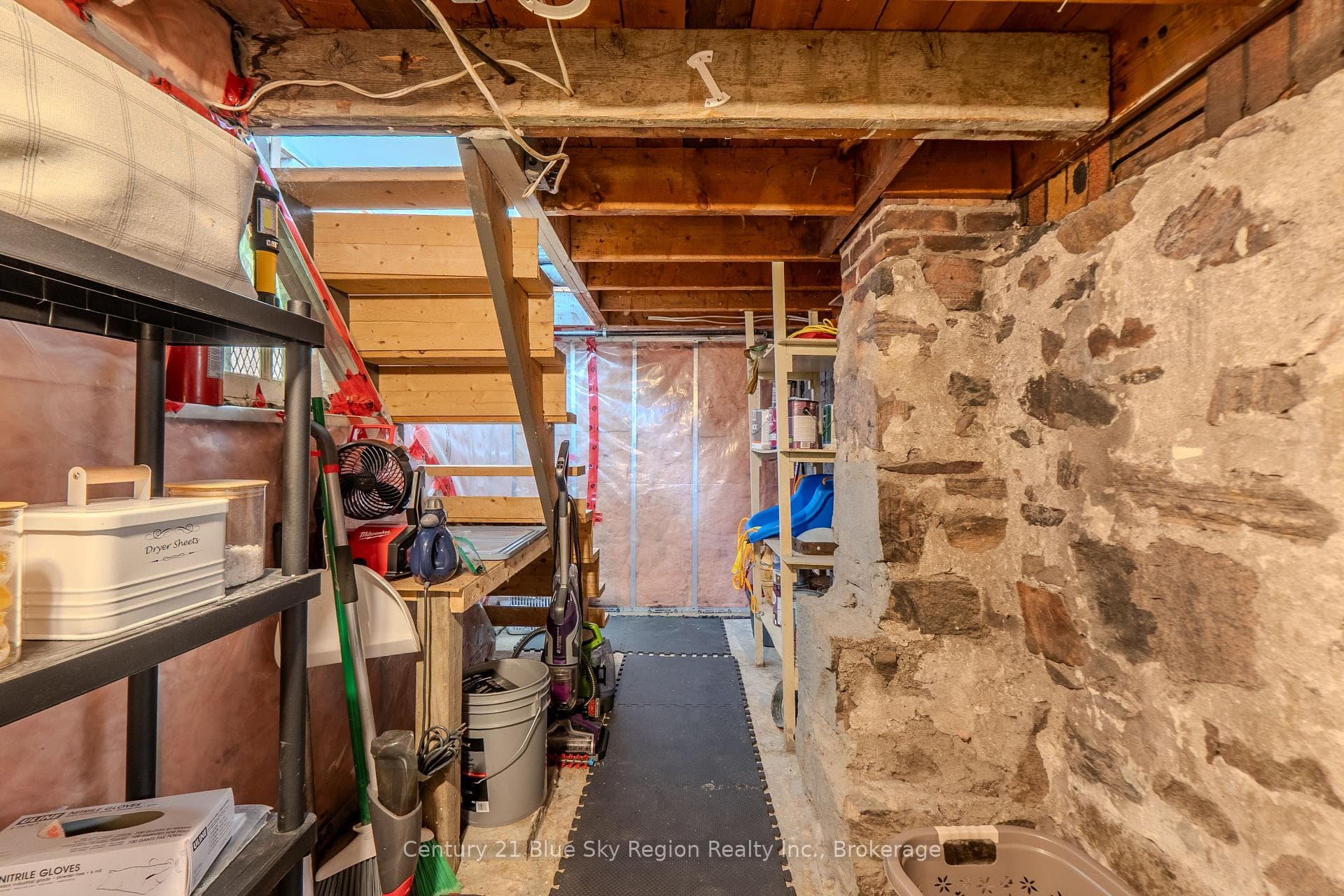 773 Worthington Street photo 34