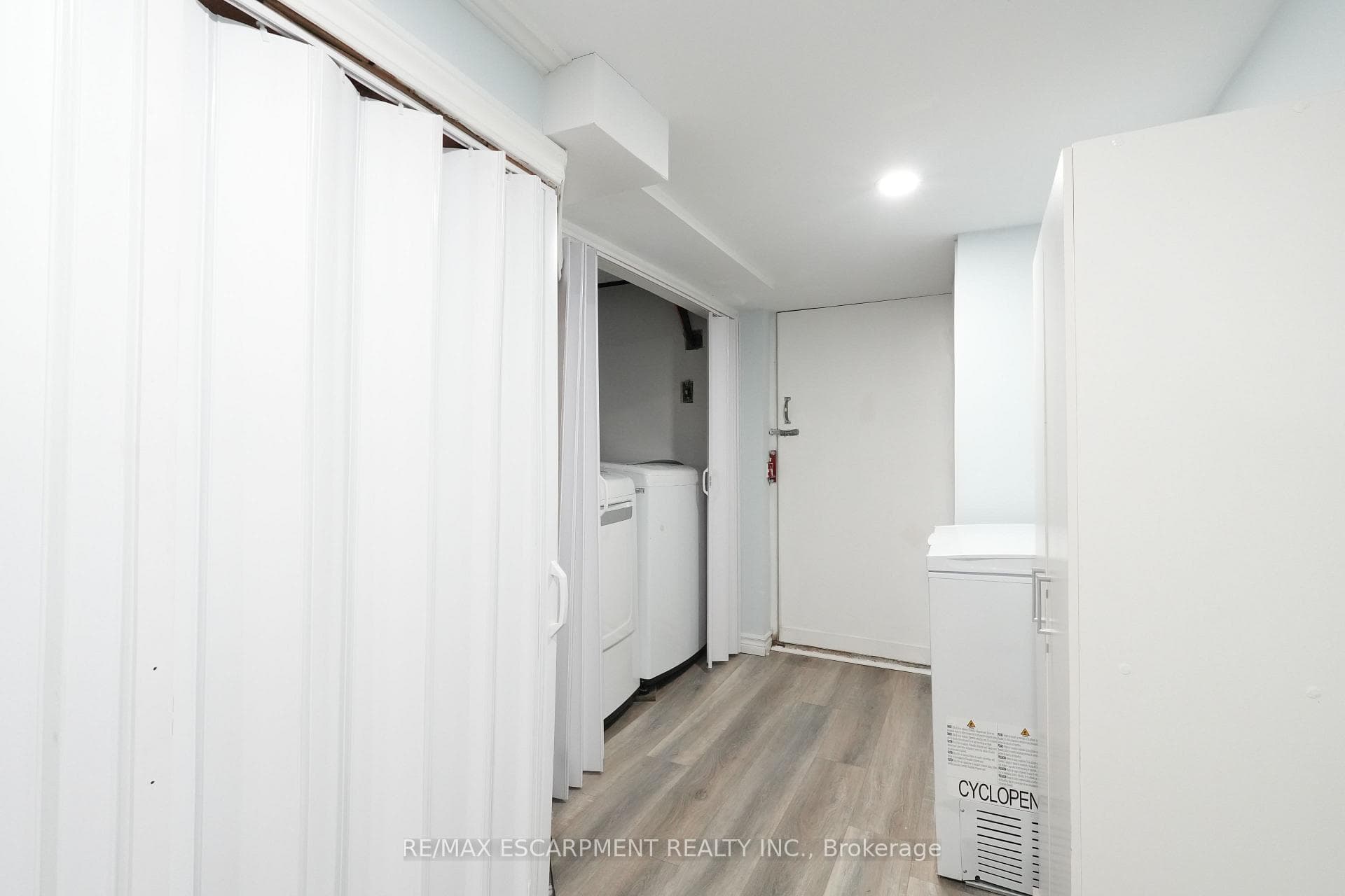 141 McAnulty Boulevard photo 32
