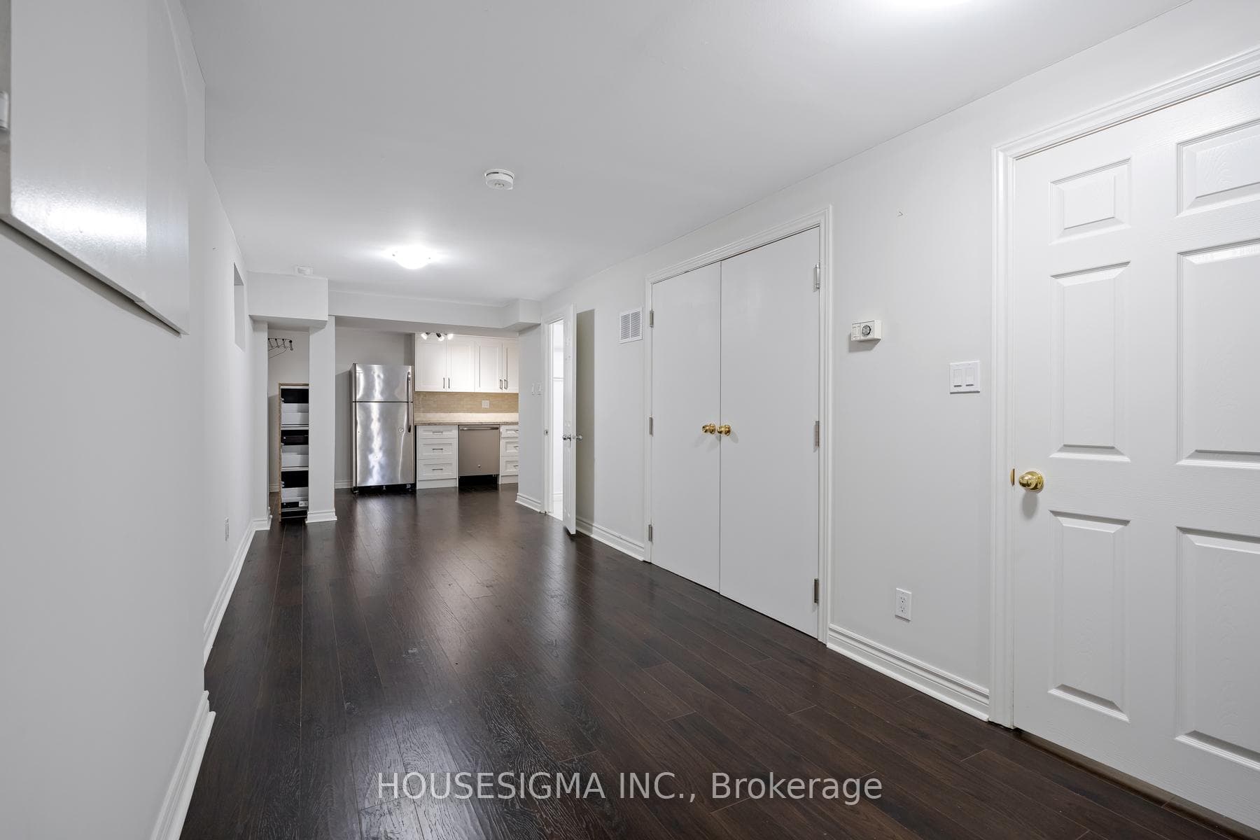 72 Redwood Avenue Unit Lower photo 10