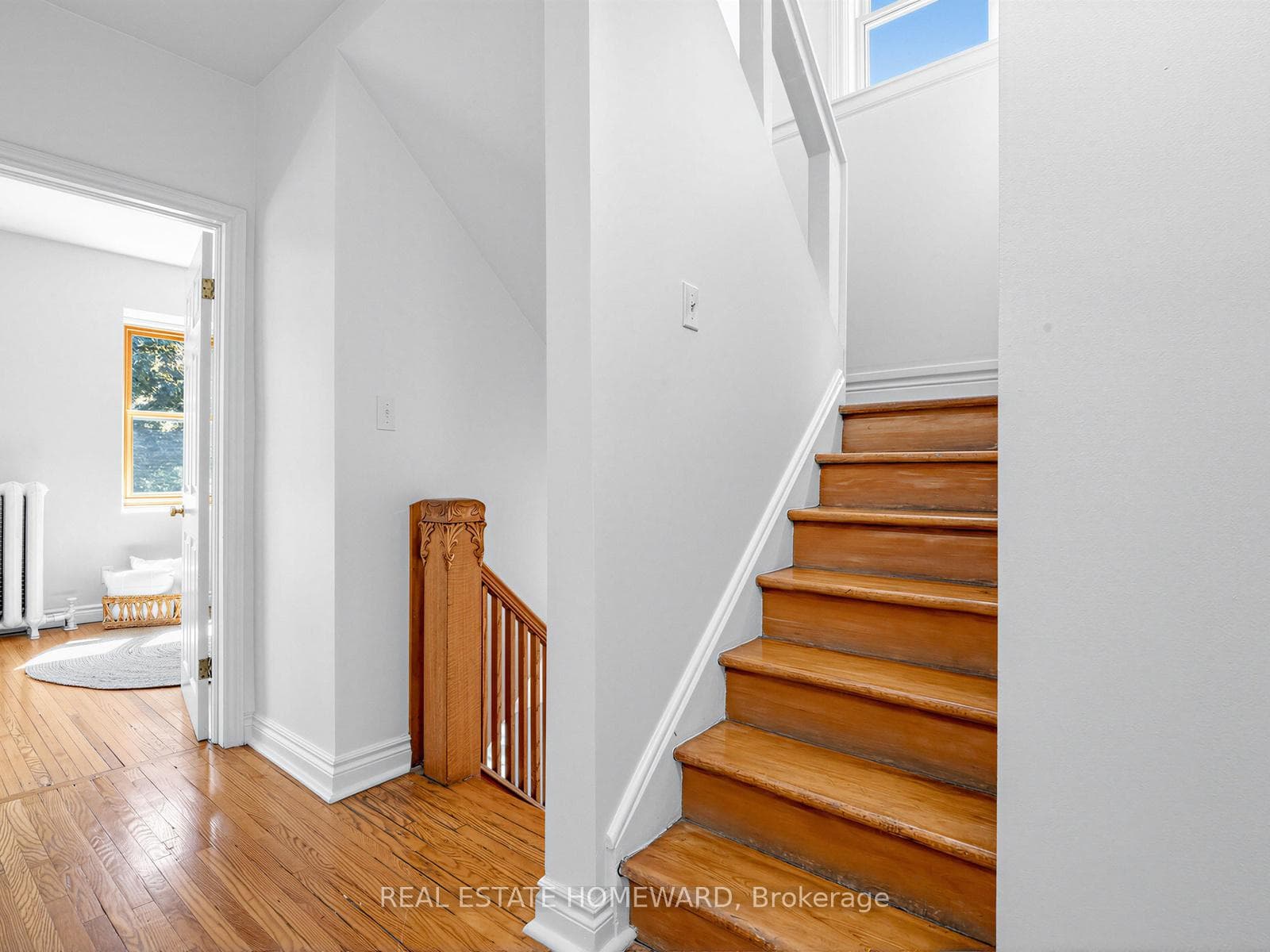 46 Westmount Avenue photo 29