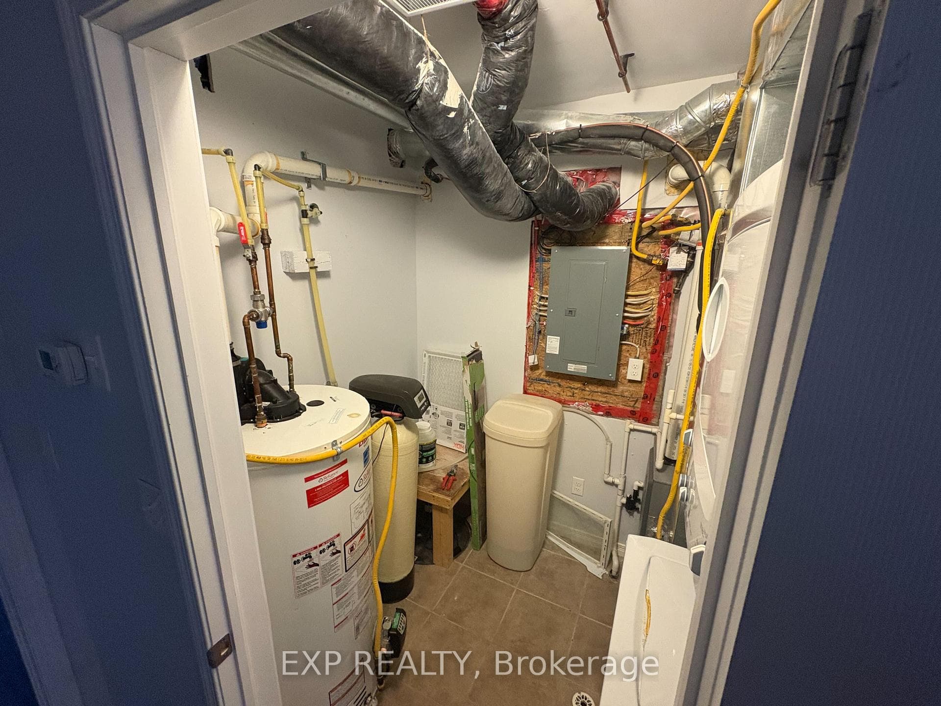 931 Glasgow Street Unit 8D photo 13