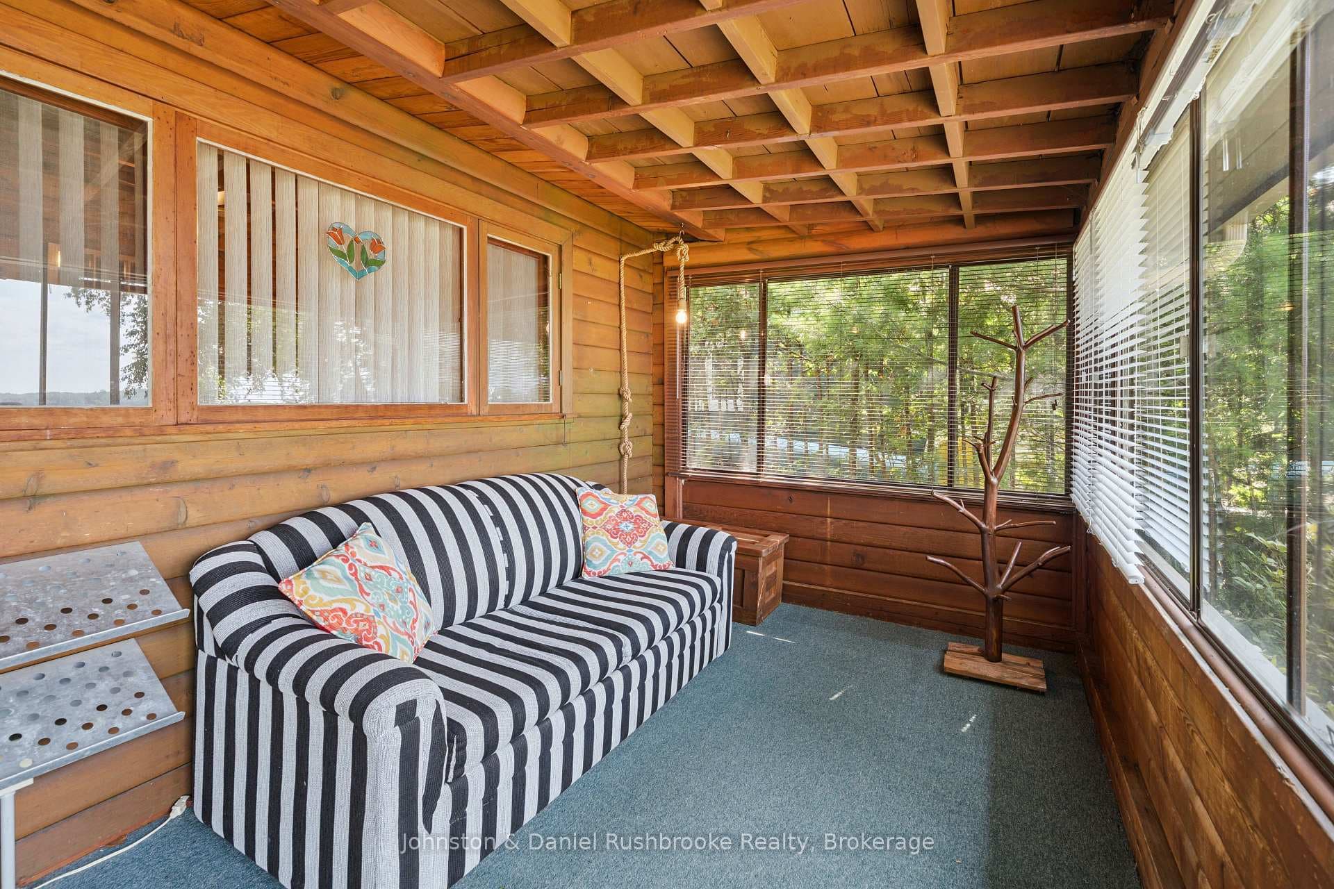 1046 Golden Point Road photo 23
