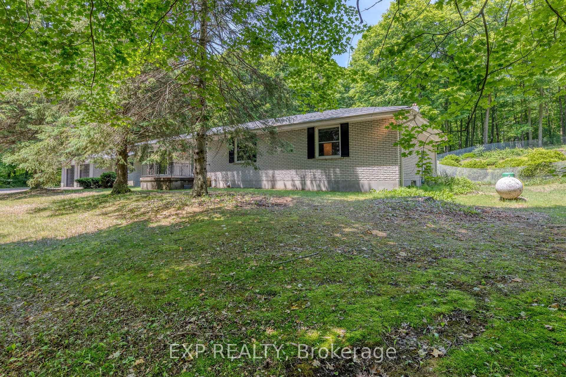 4631 Devitts Road photo 3