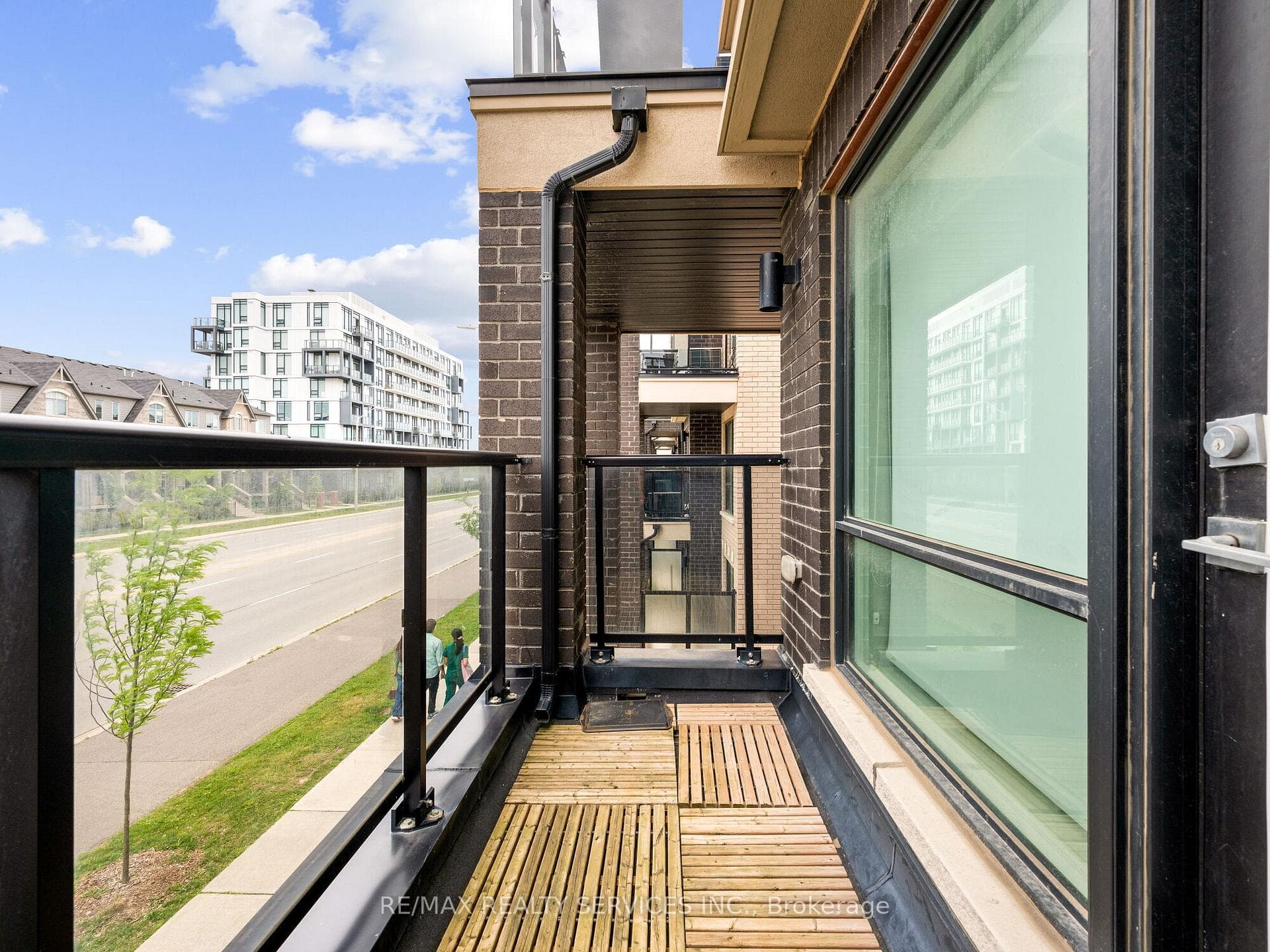 100 Dufay Road Unit 42 photo 32