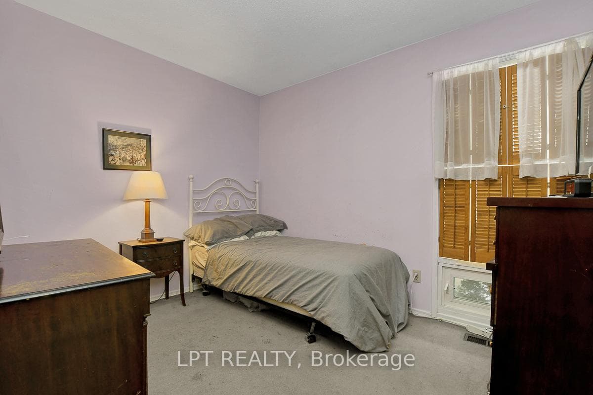 1771 Mcmaster Avenue photo 25