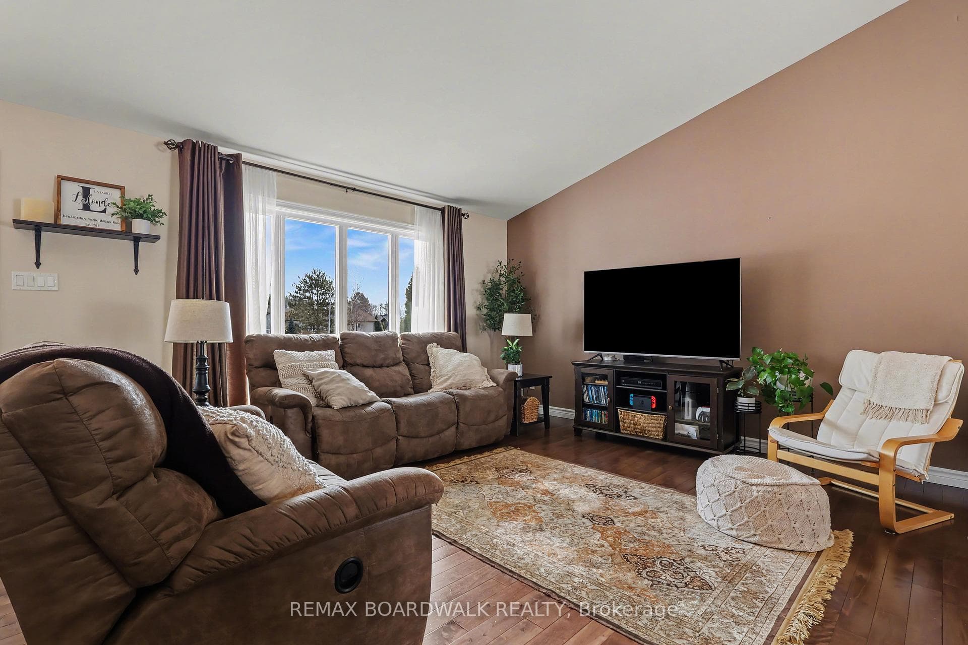 104 Moise Gendron Street photo 14