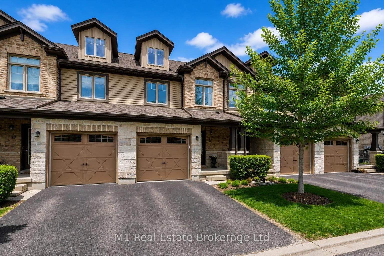 75 Arlington Crescent photo 2