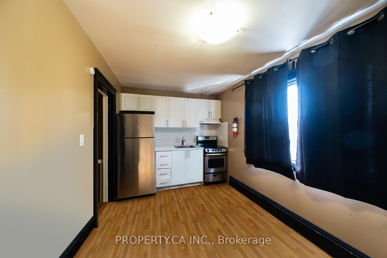 22 Goldwin Avenue photo 2