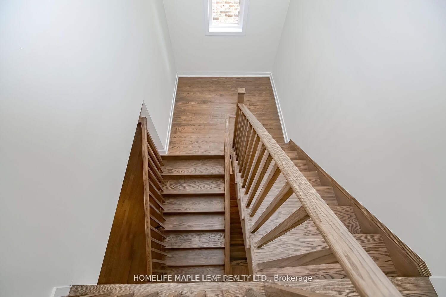 1046 Thompson Drive photo 24