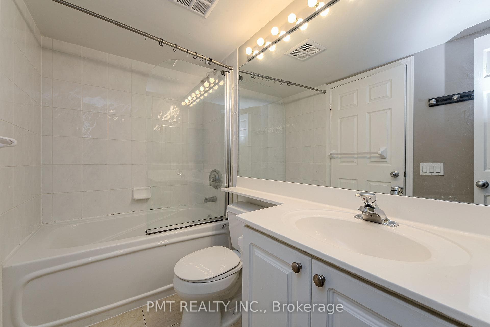 28 Harrison Garden Boulevard Unit 303 photo 16