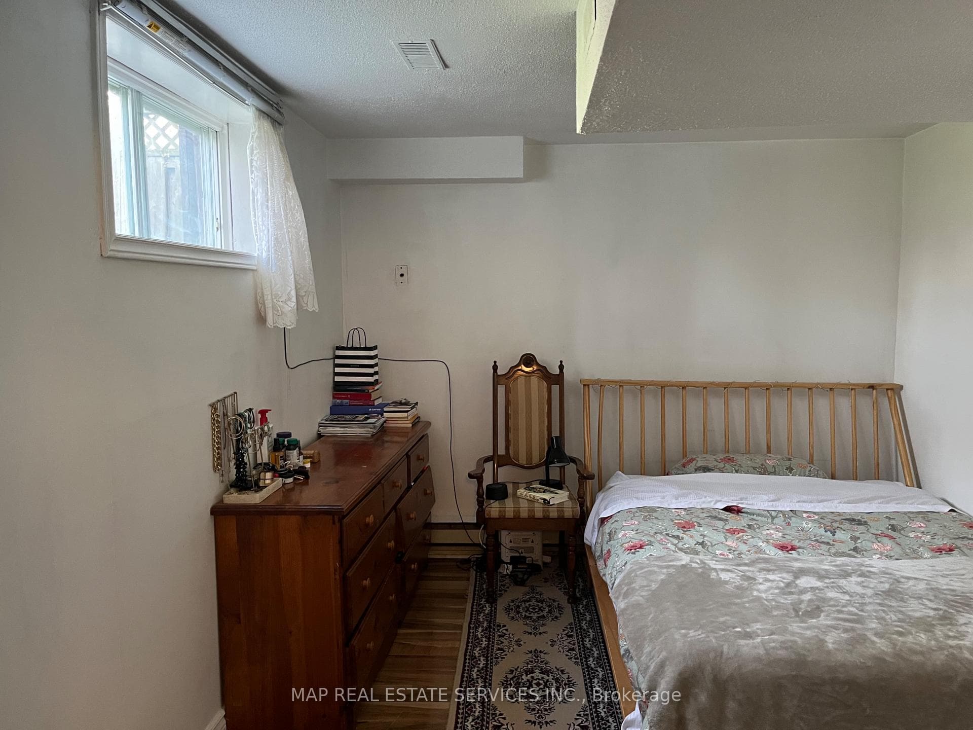 36 Ovida Avenue Unit Bsmt. photo 9