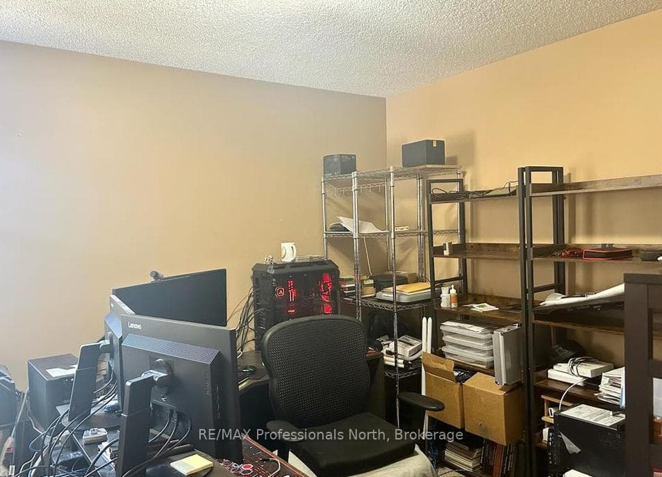 1591 HIDDEN VALLEY Road Unit 20 photo 19
