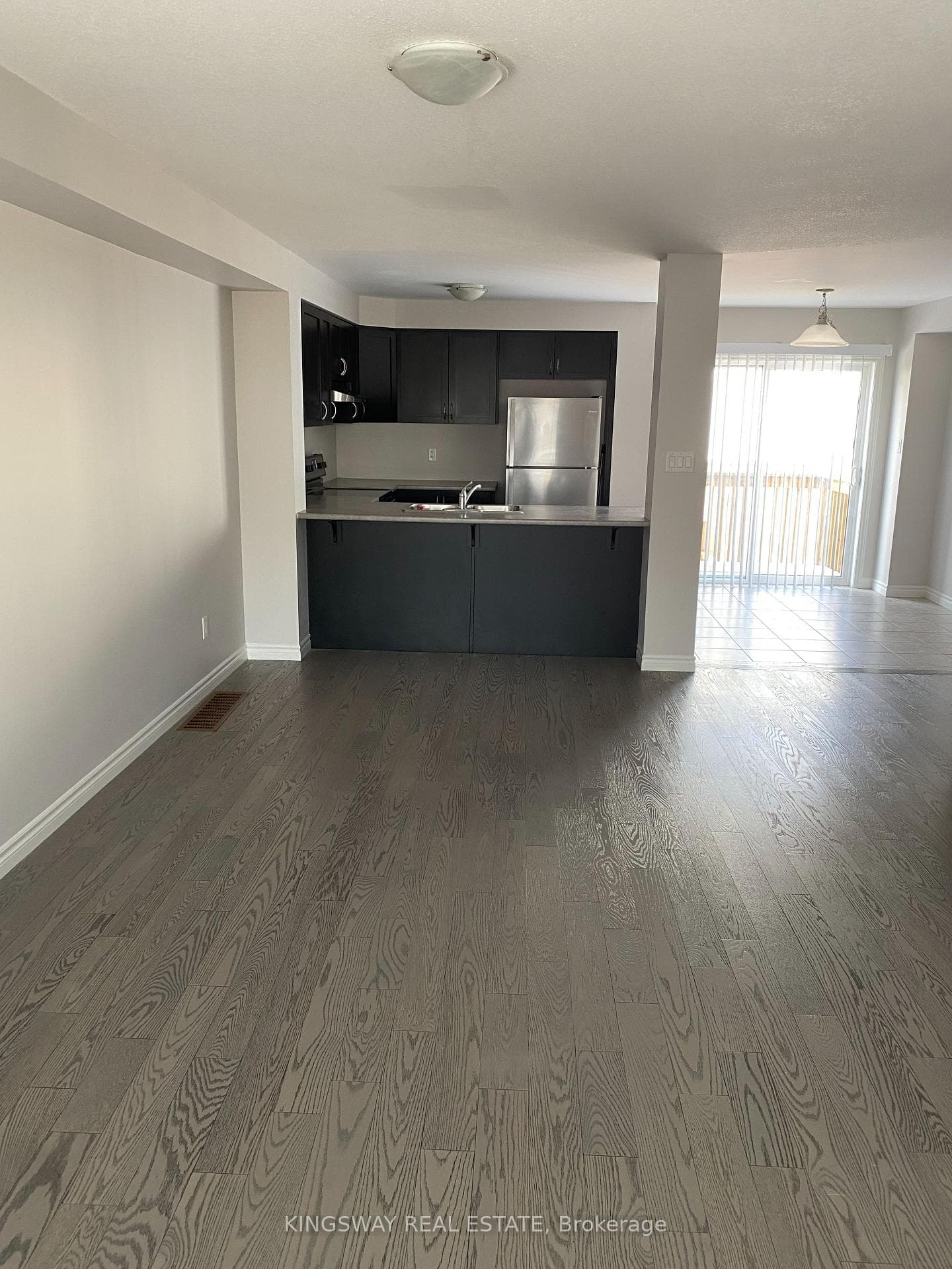 16 Kenridge Terrace photo 3