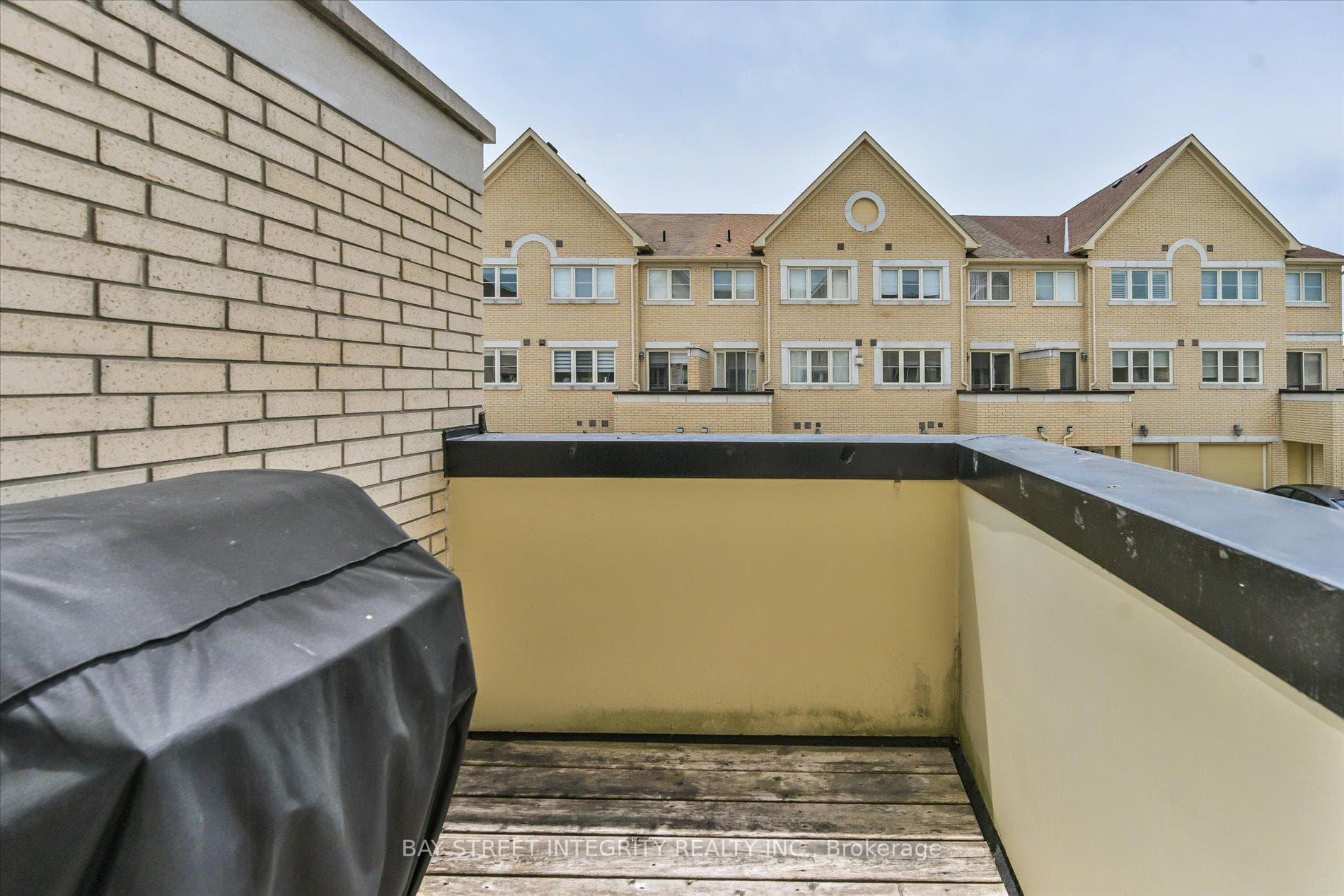 49 Victor Herbert Way photo 32