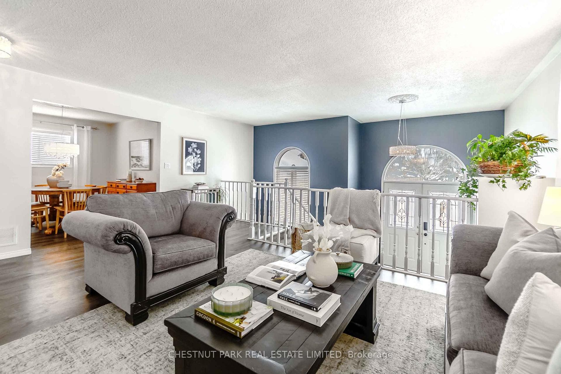 1470 Glenforest Crescent photo 10