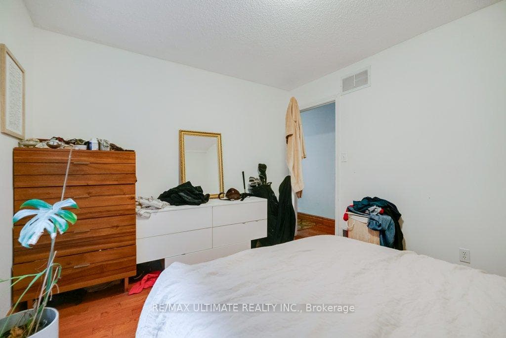53 Churchill Avenue Unit Main photo 12
