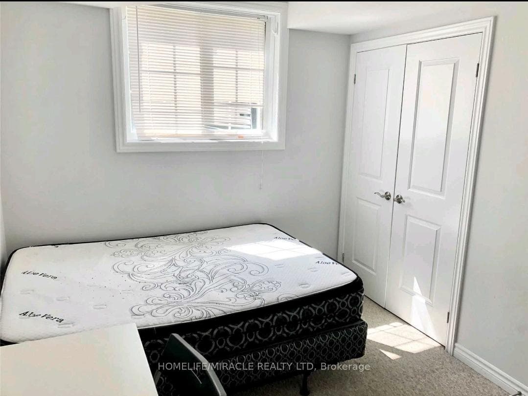 244 Penetaguishene Road Unit 11 photo 3