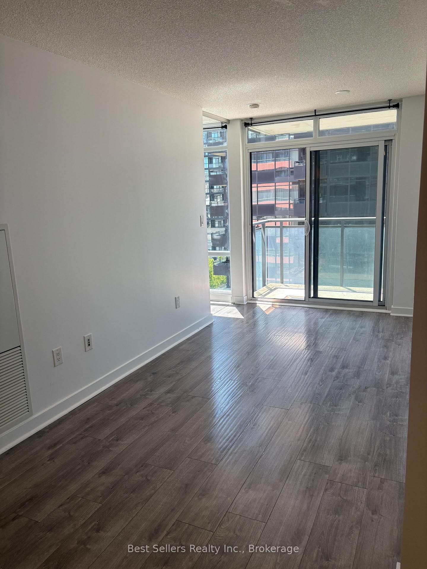 4000 Spadina Avenue Unit 1001 photo 6