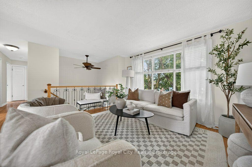18 Springdale Boulevard photo 7