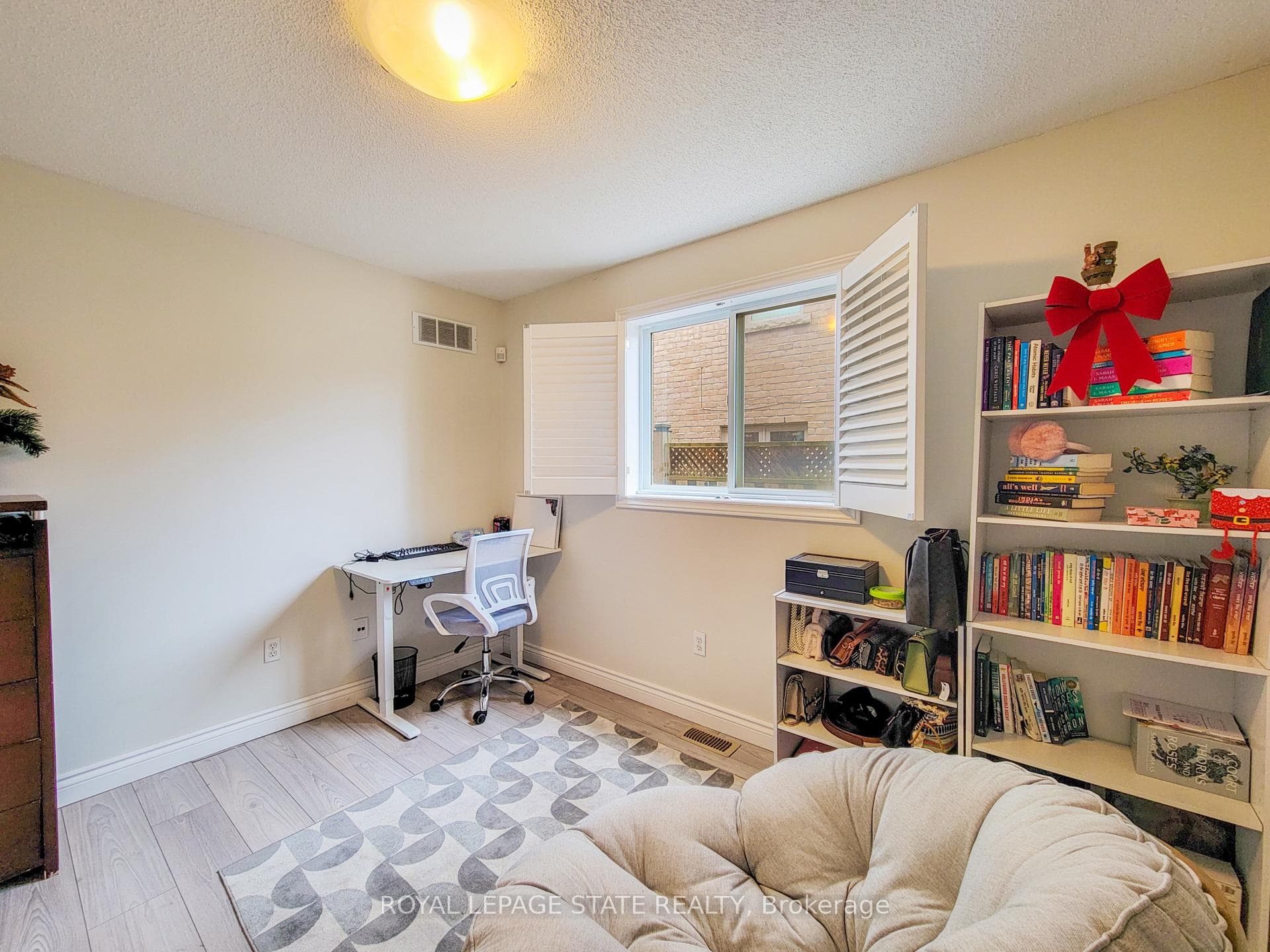 86 Margaret Avenue photo 14
