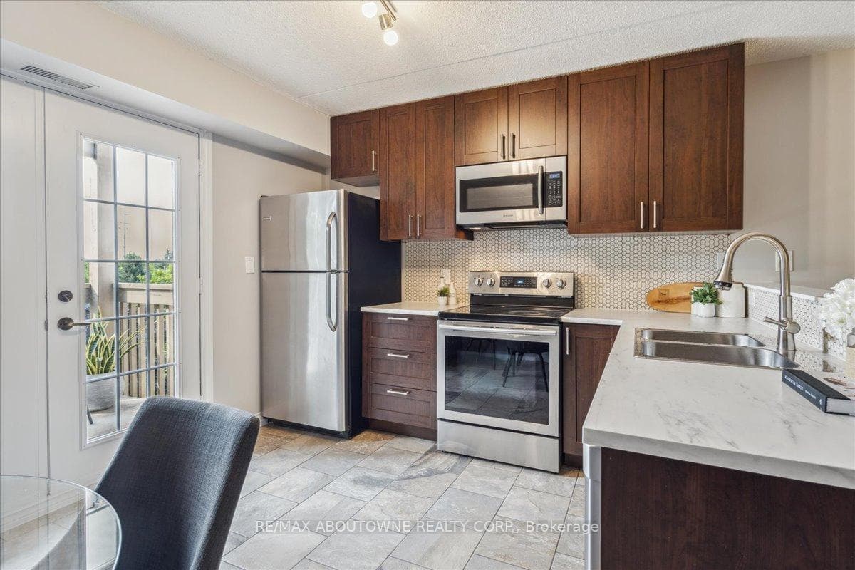 4005 Kilmer Drive Unit 305 photo 16
