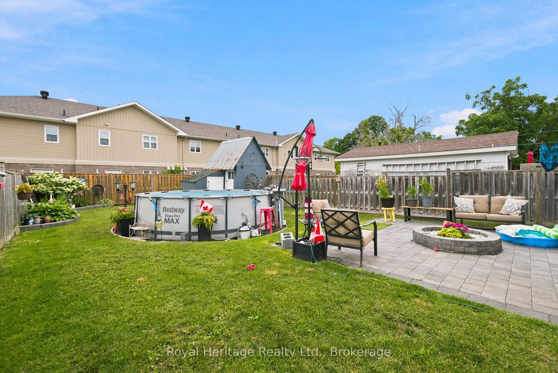 61 Lindsay Street photo 35