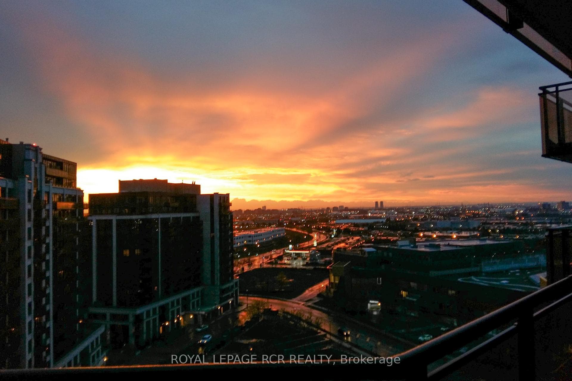 1060 Sheppard Avenue Unit 1401 photo 10