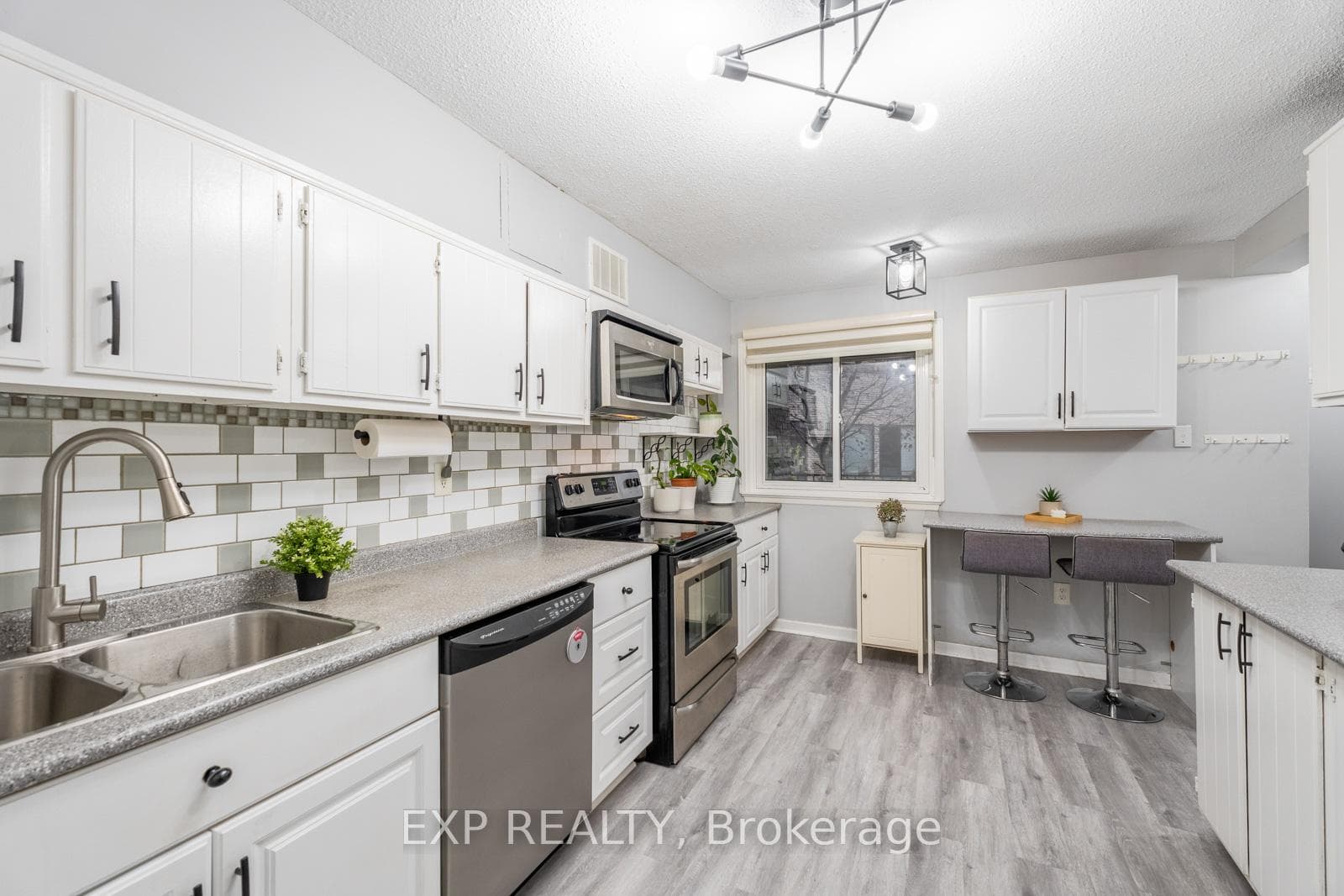120 Ling Road Unit 35 photo 10