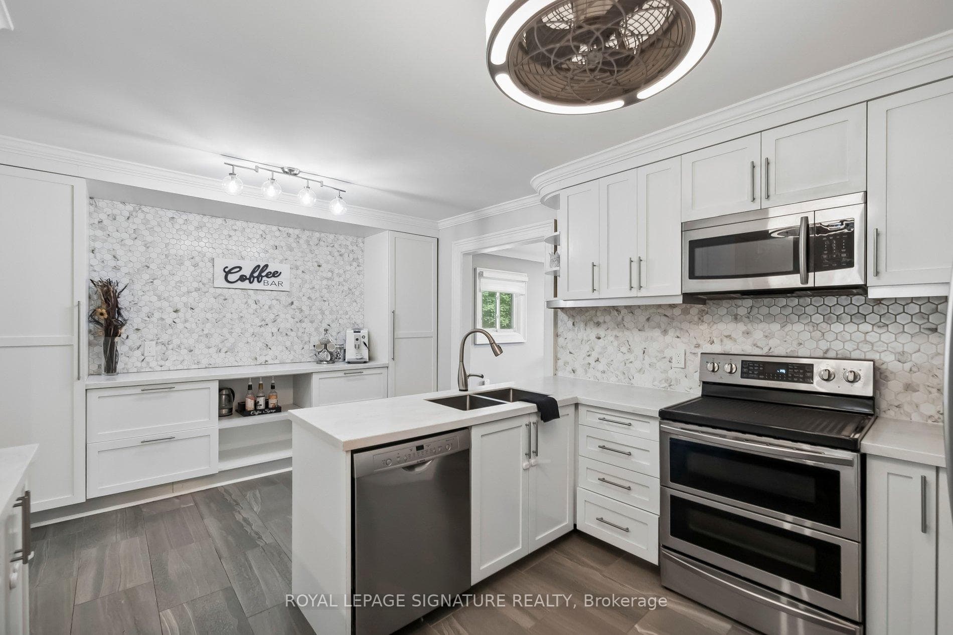 23 Arlington Avenue photo 5
