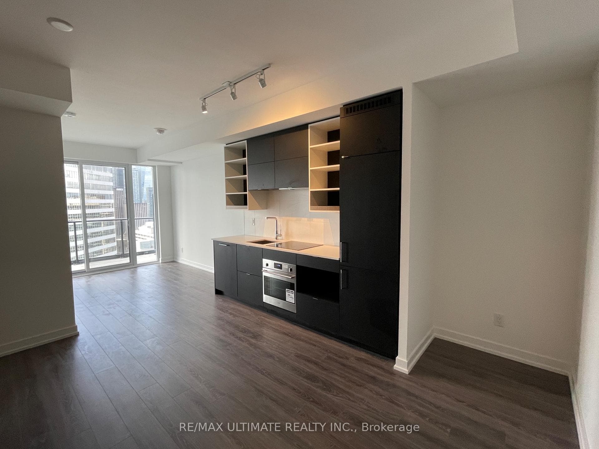 20 Edward Street Unit 2604 photo 2