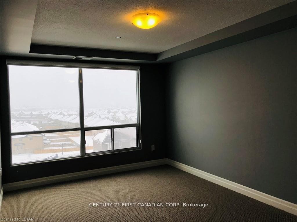 260 VILLAGEWALK Boulevard Unit 608 photo 31