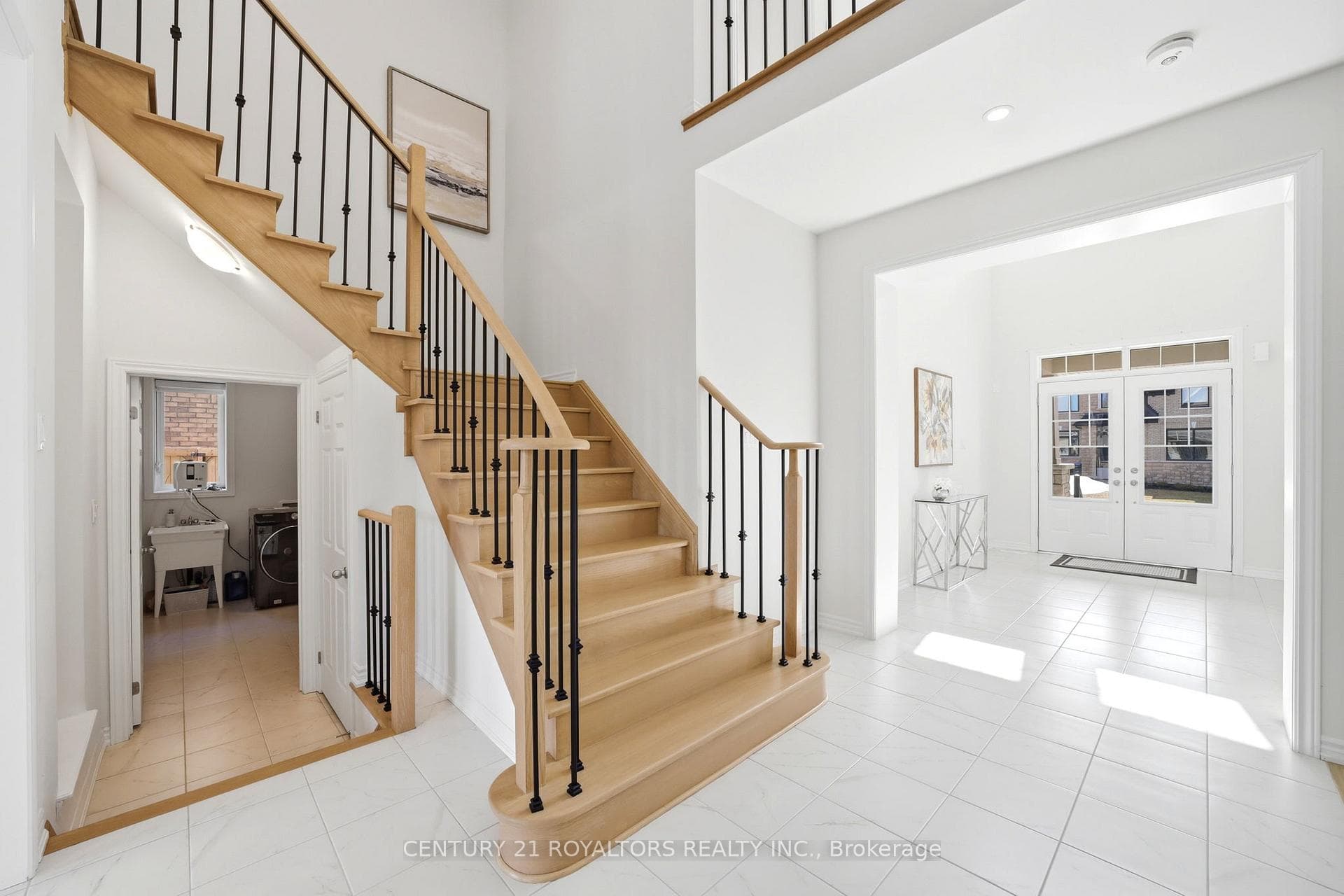 107 Rugman Crescent photo 23