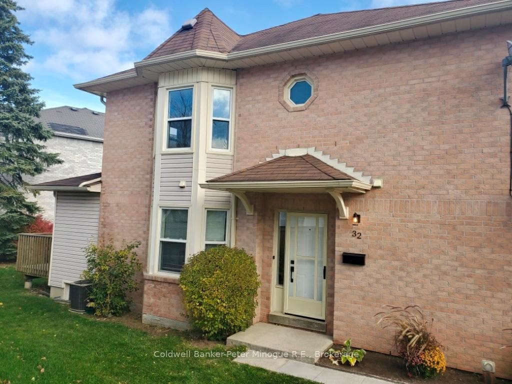 120 D'ambrosio Drive Unit 32 photo 33